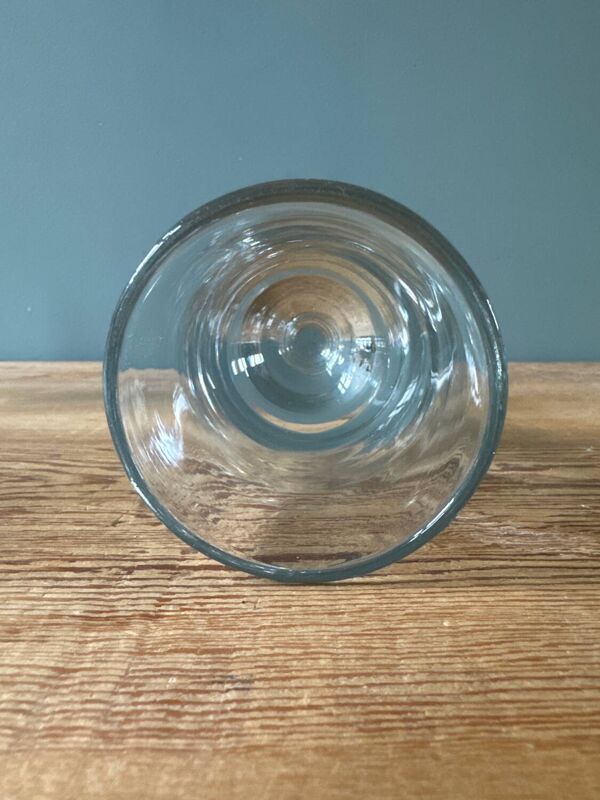 Série de 6 verres à pied anciens dépareillés