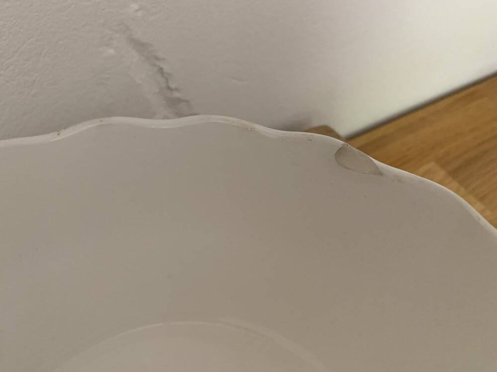 Vintage Hungarian cream ceramic bowl with wavy edge, moulded decoration from the 1950s.