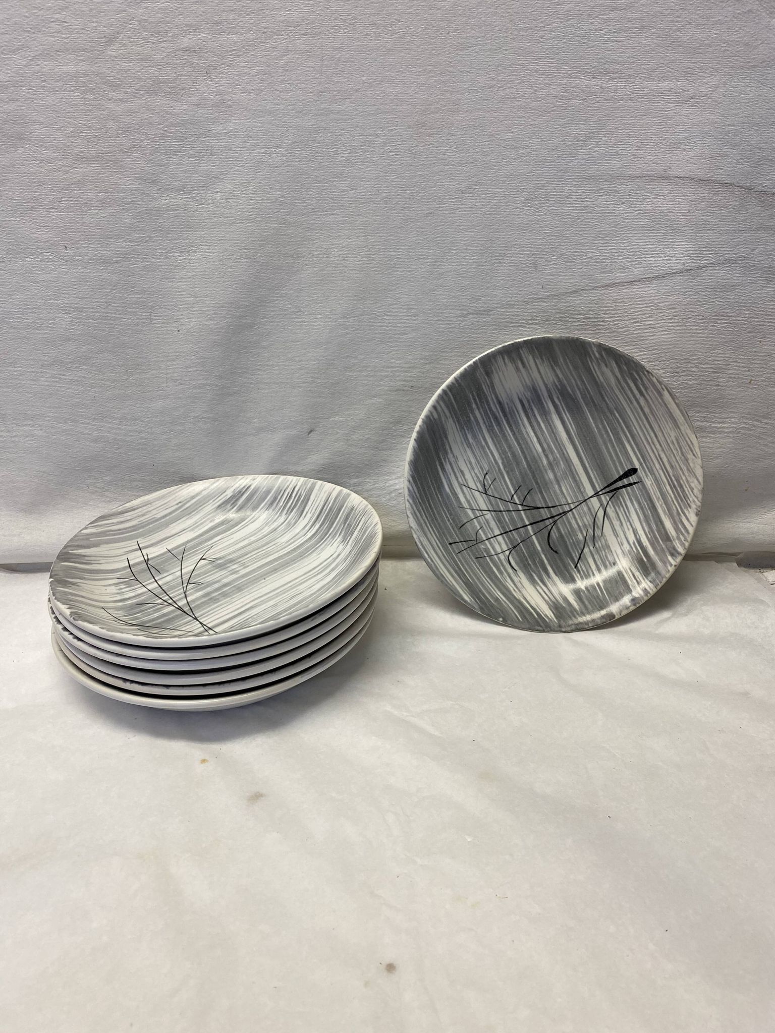 Ensemble de 7 assiettes Niderviller modèle Chaton