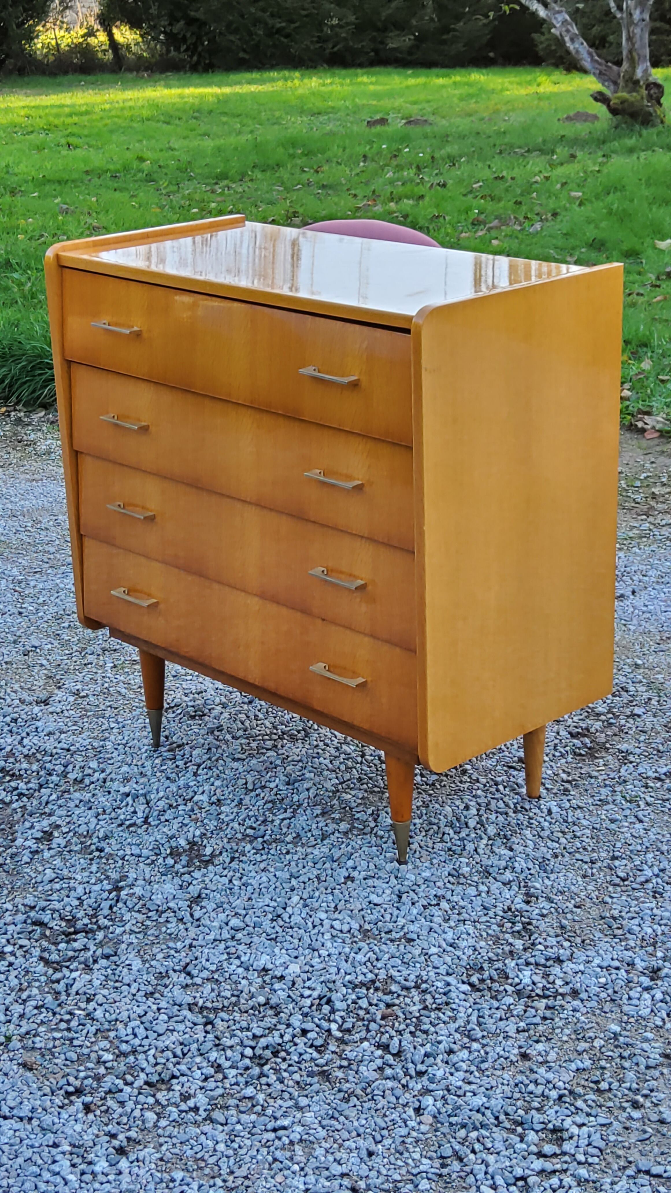 Vintage chest of drawers from the 60s in blond oak 4 drawers conical feet
