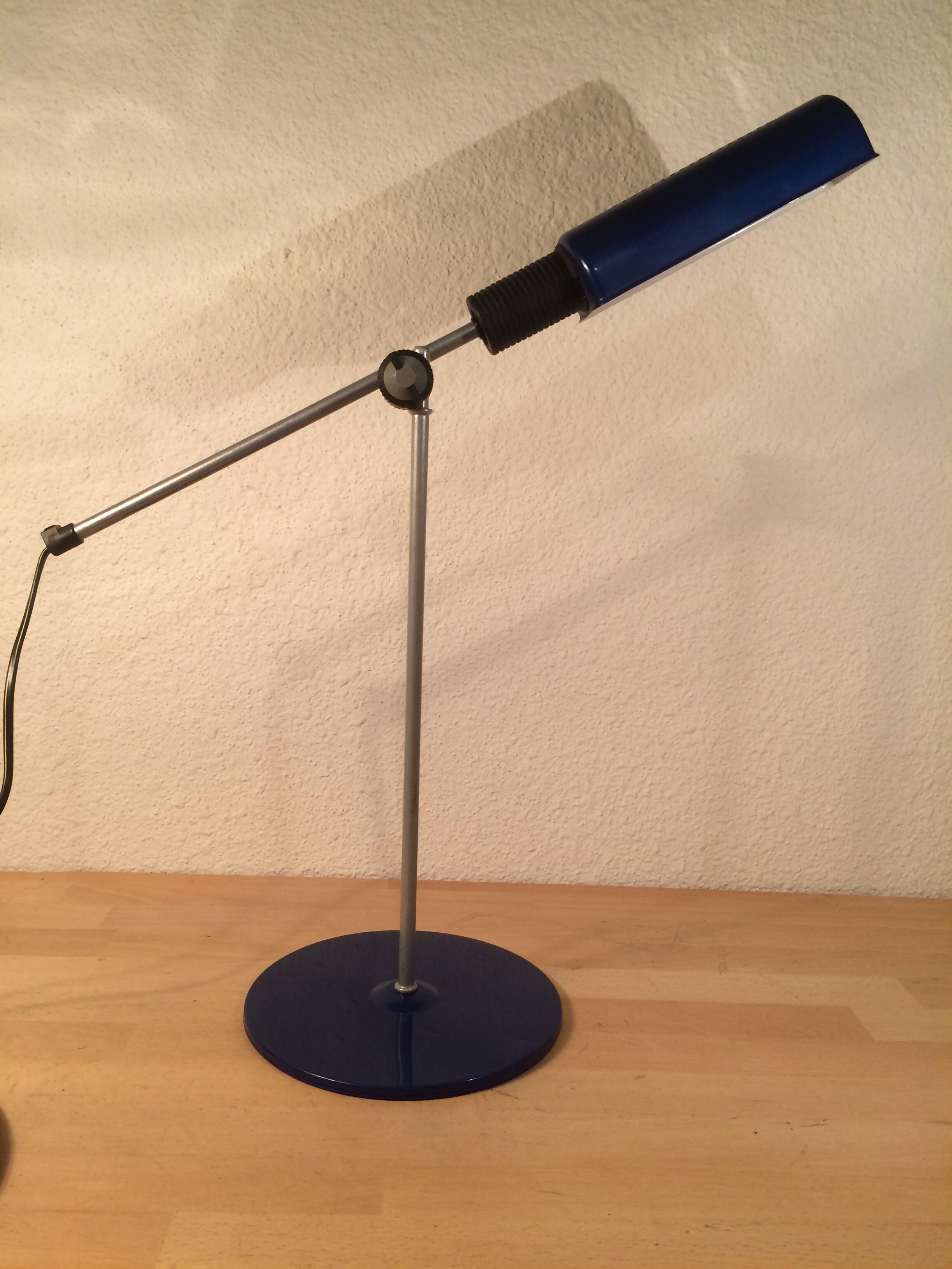 Veneta Lumi desk lamp