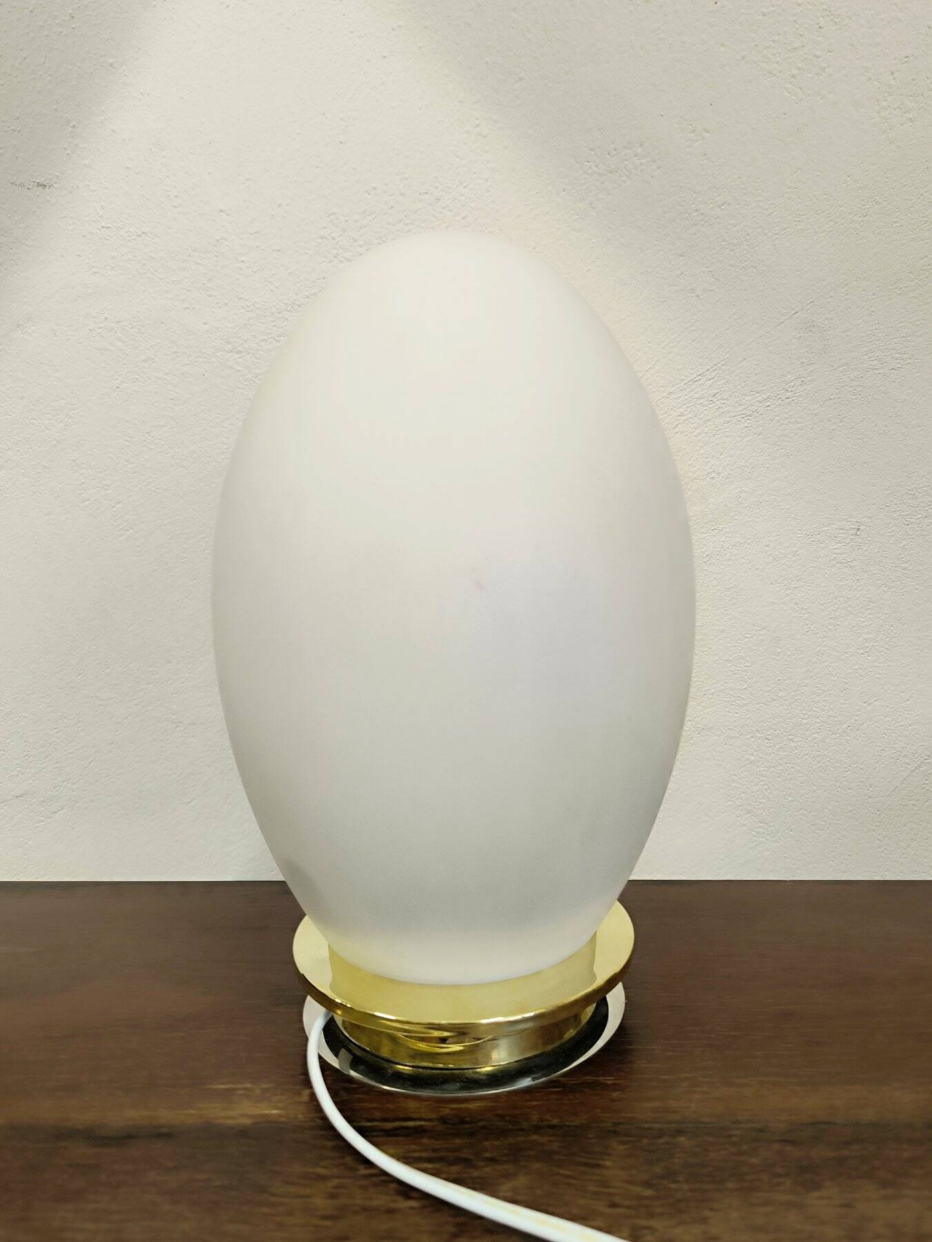 EGG Lamp 1960 in glass in Murano Opalino