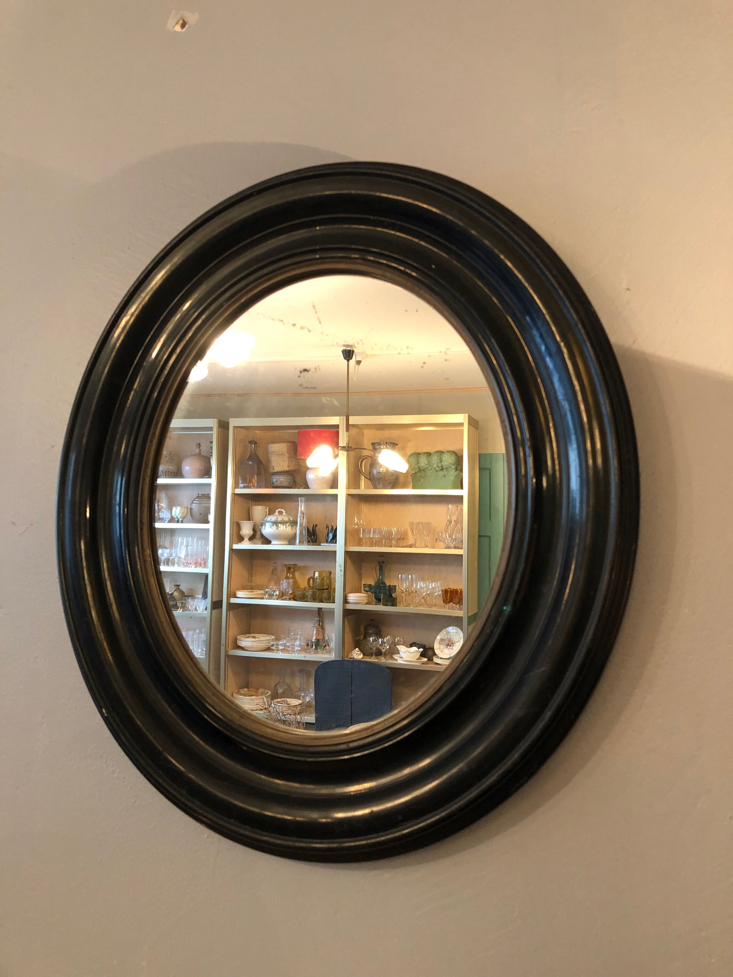 Old oval mirror 40x45cm