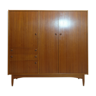 Wardrobe produced by TV furniture in the 1950s.