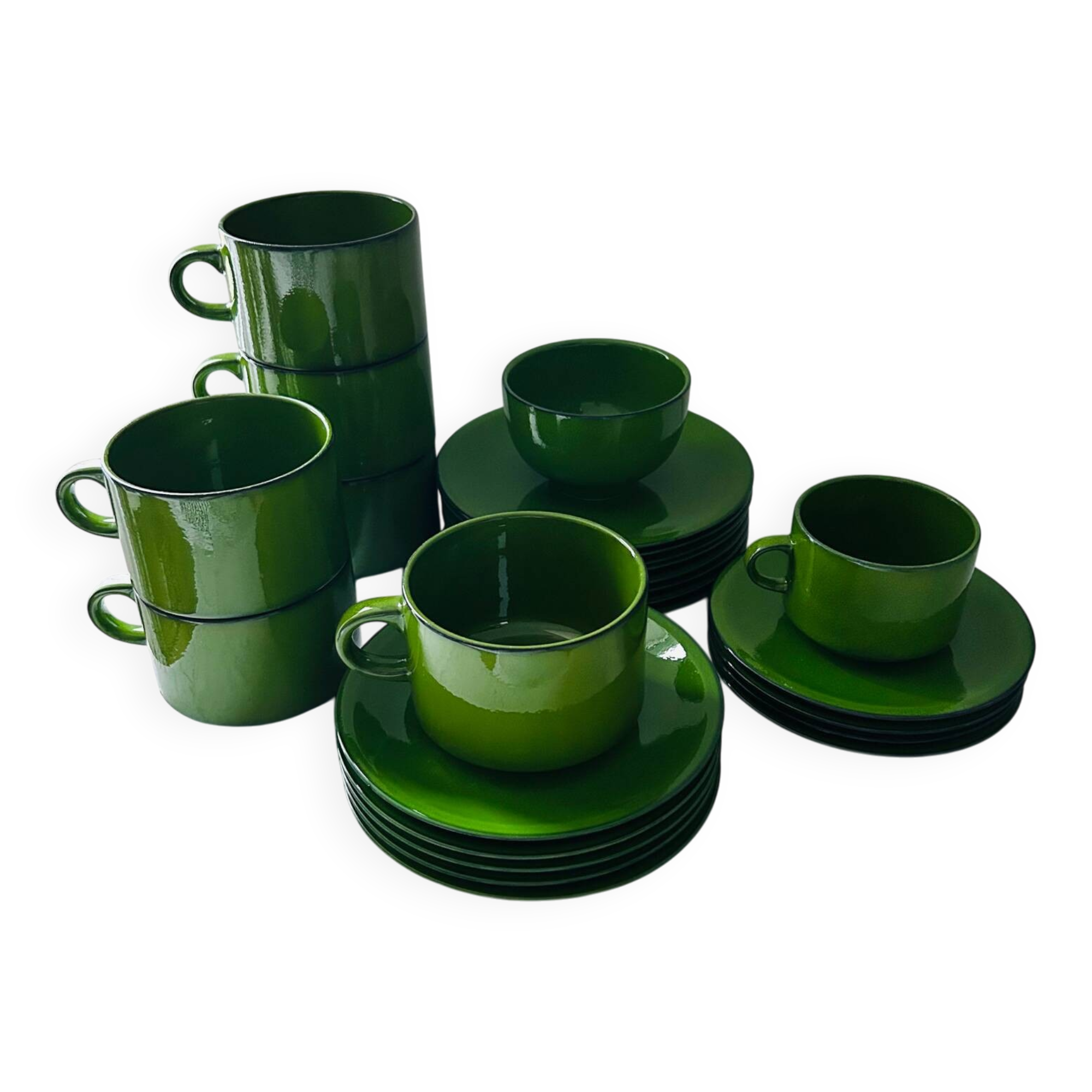 Set of 25 dessert and coffee pieces