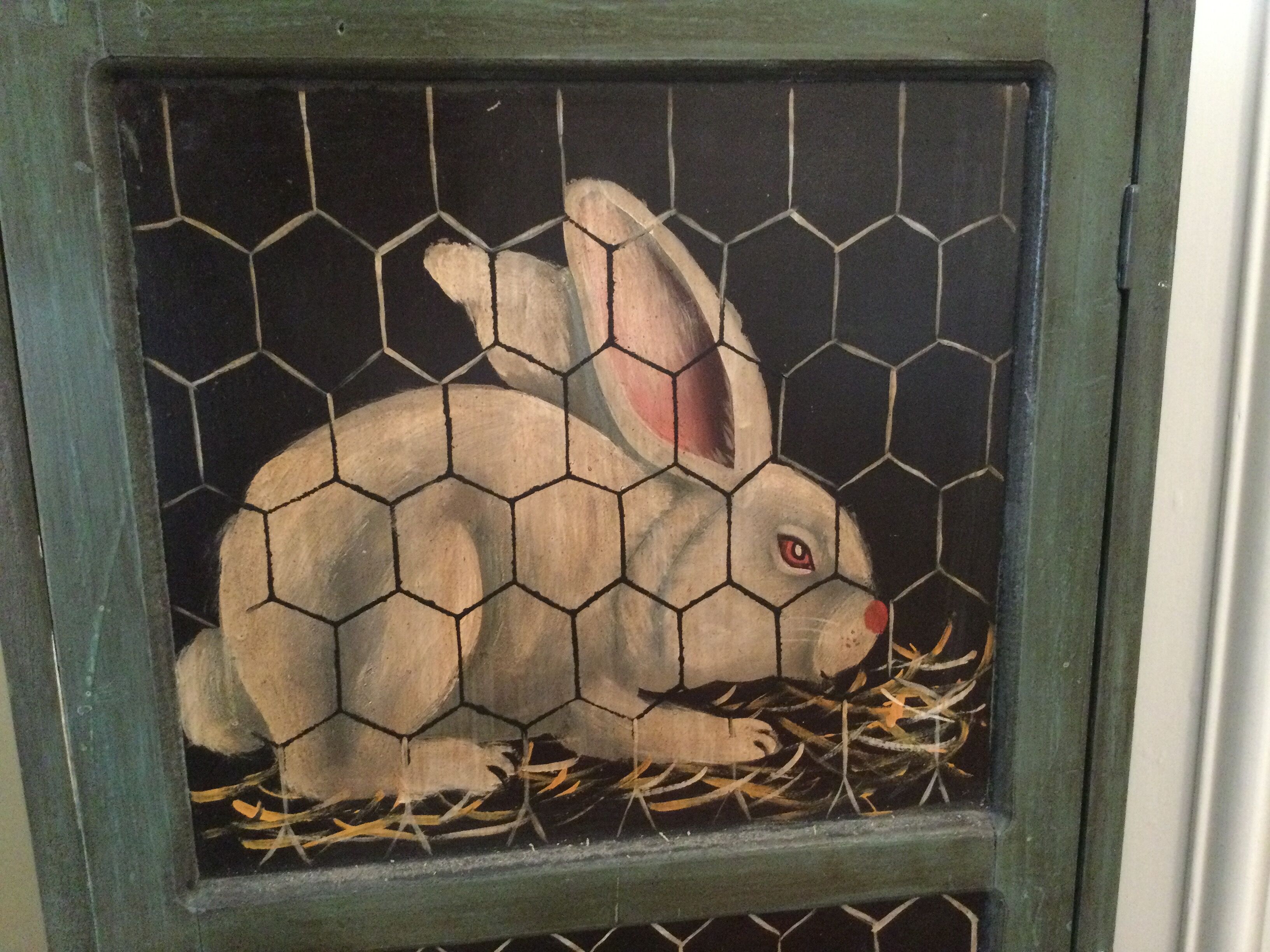 Decorated shelf cabinet 3 rabbits
