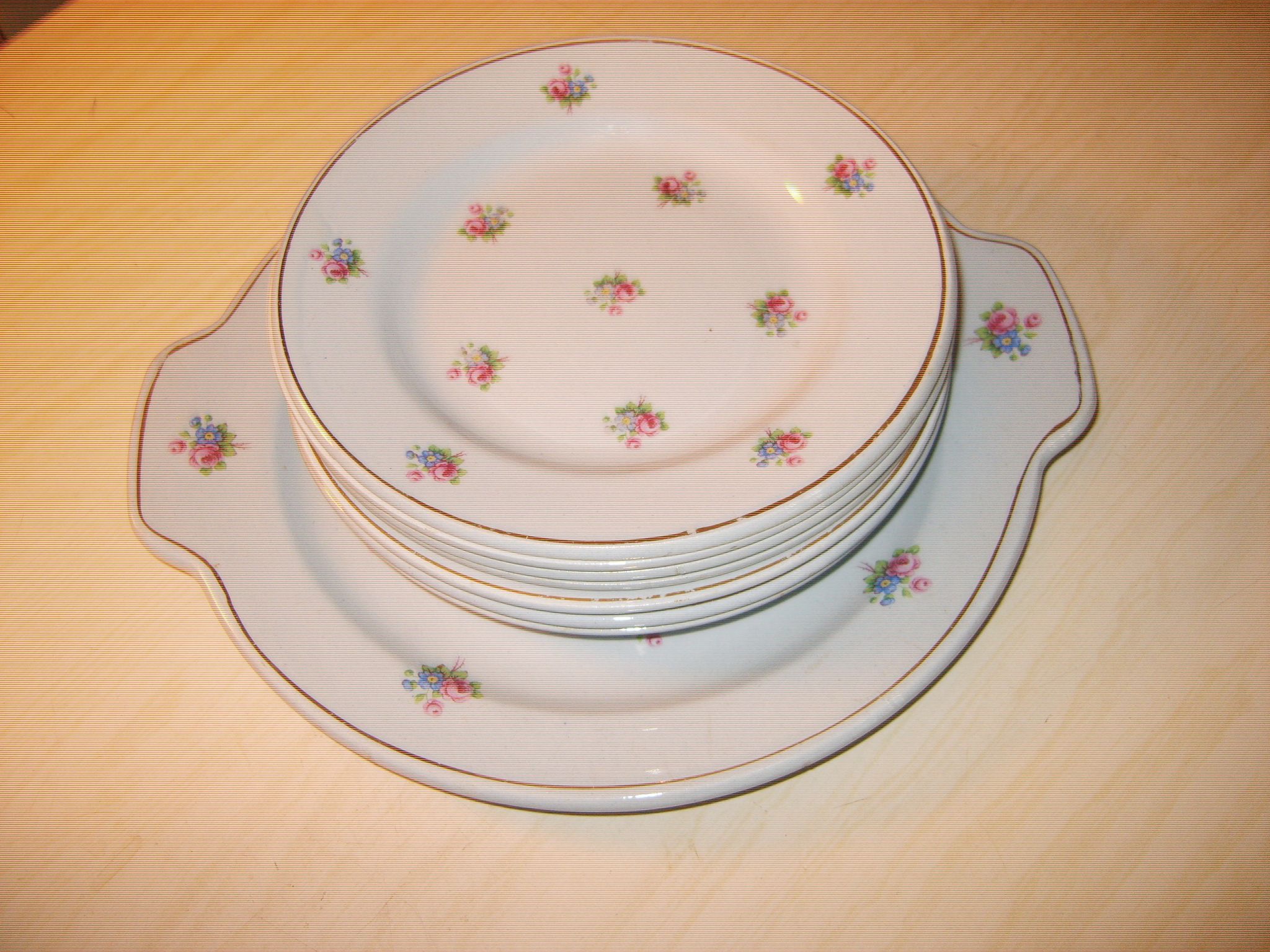 Vintage blue Hamage dessert service