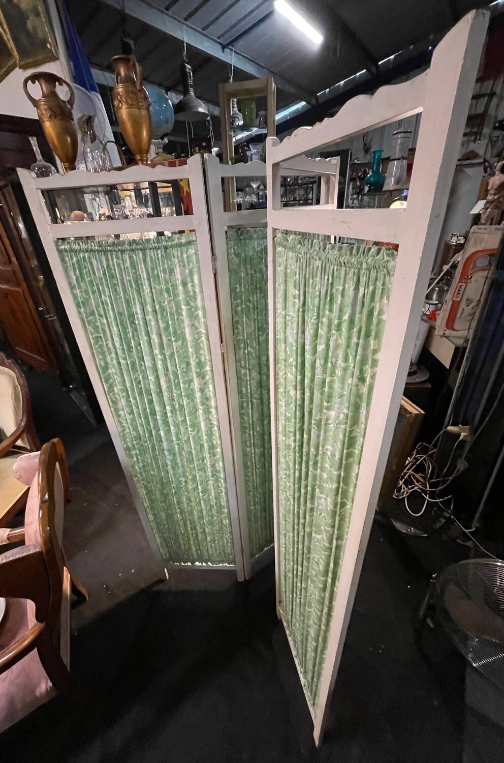 Vintage 1950s screen