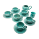 Lot de 6 tasses en terre émaillée bleu turquoise avec leurs soucoupes et leur pot à lait
