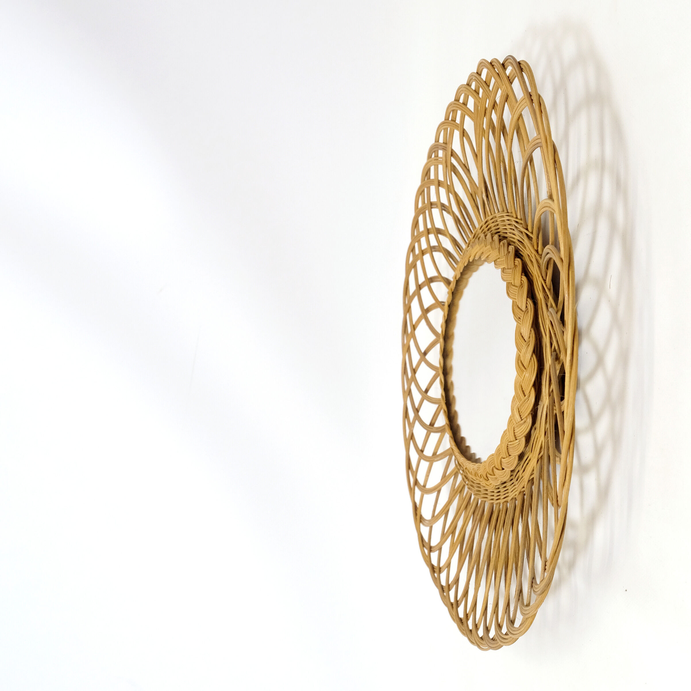 Oval wicker mirror, 60x50cm