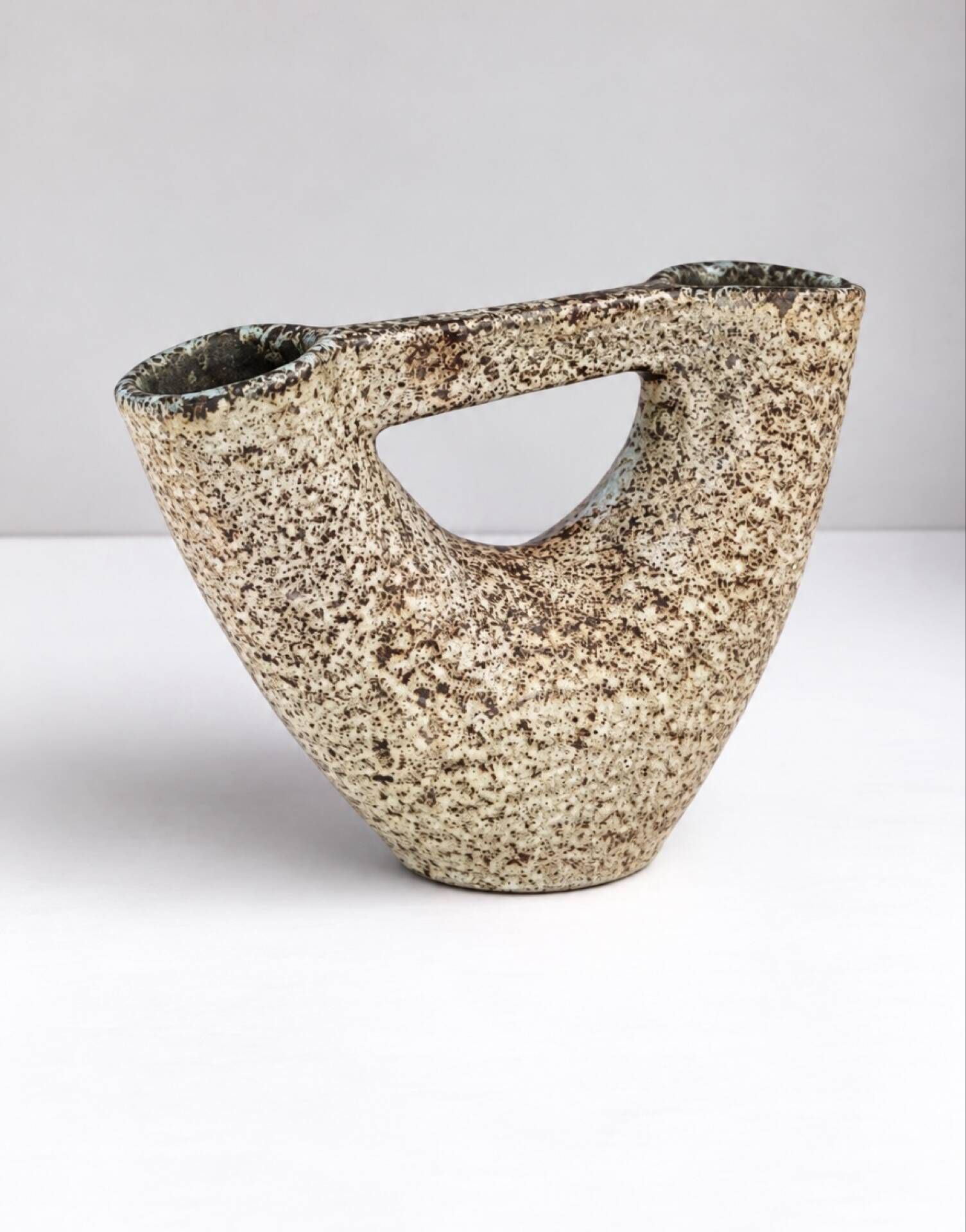 Sculptural double neck vase in stoneware - pottery of the great oak, Vallauris