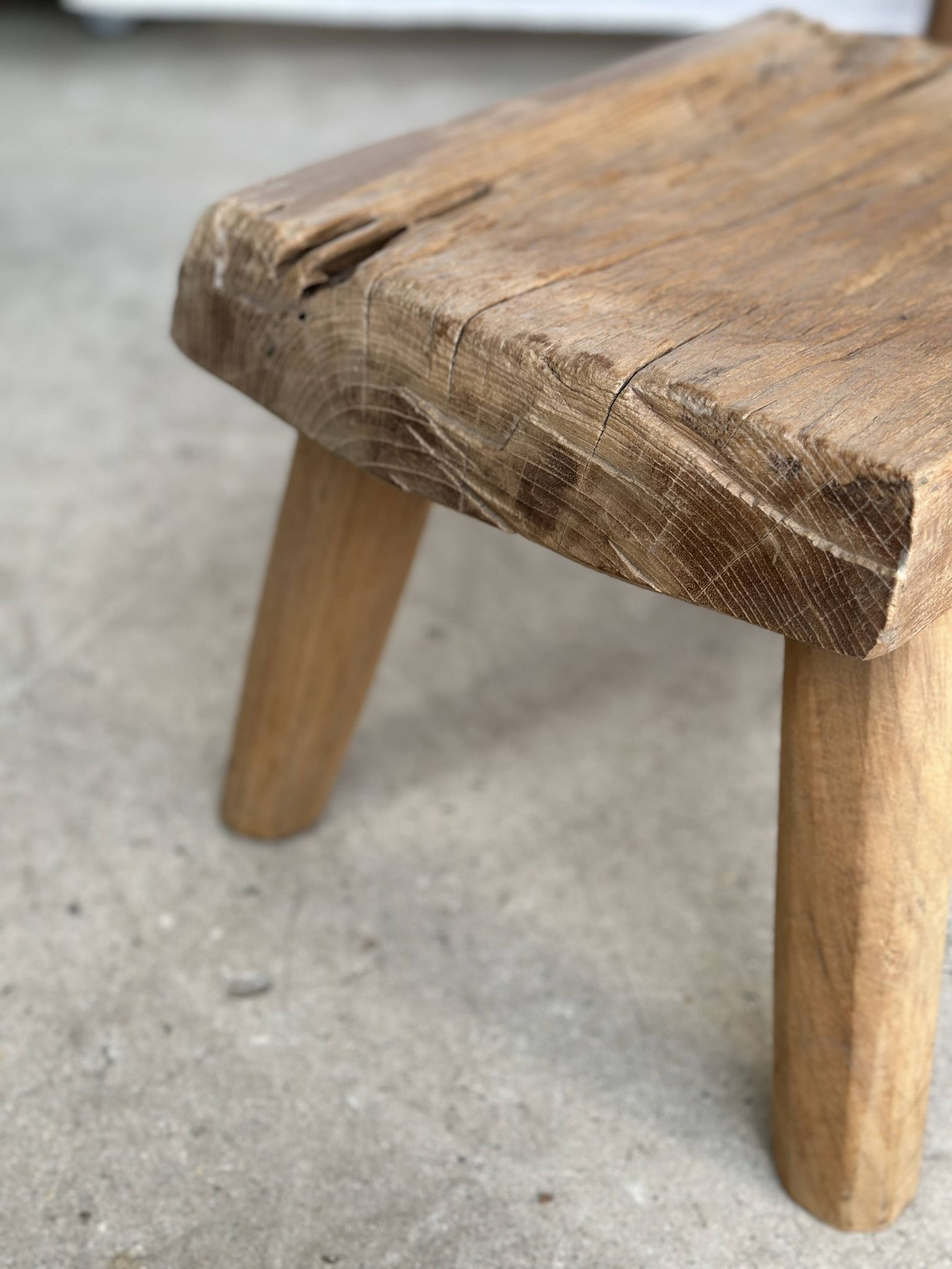 Small side table or stool in four-legged blond teak H:30 L43 l30