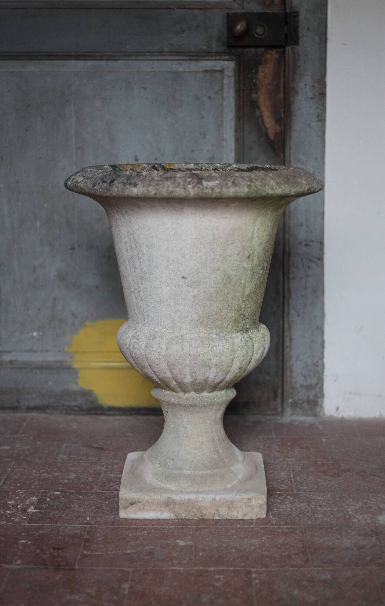 Medicis Grandon Fres planter, plant pot, outdoor pot, p pot