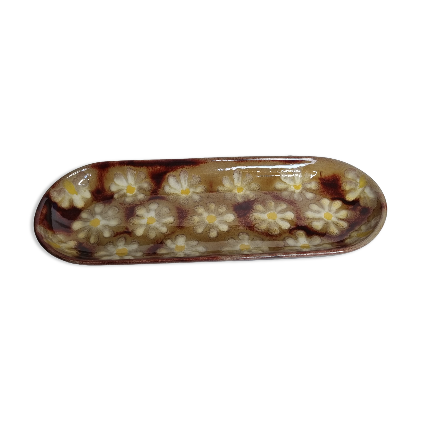 Enamelled terracotta dish decorated with vintage flowers, 40 cm