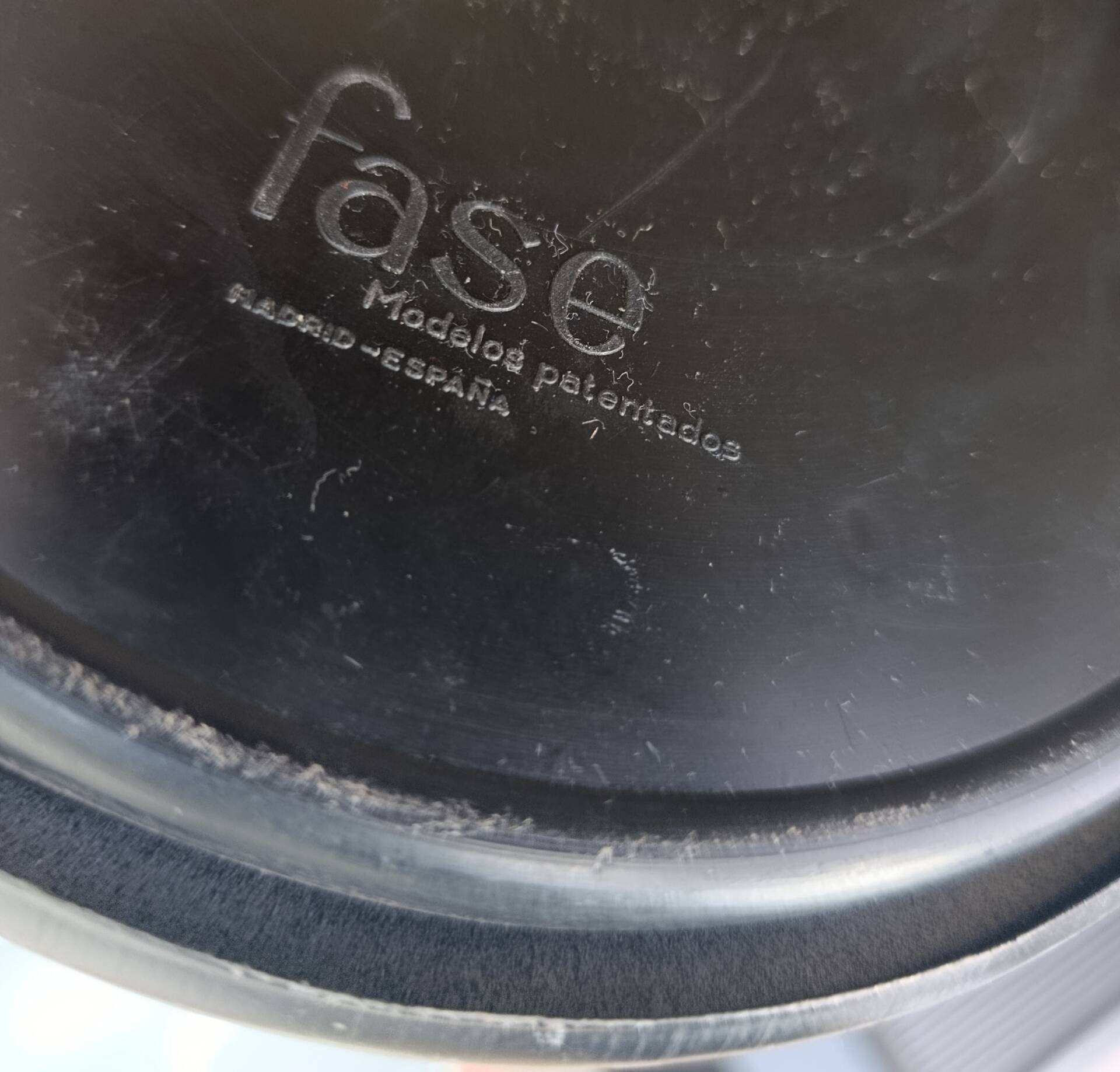 FASE 520C – Lampe design vintage espagnole – Années 70 – Noir & chrome