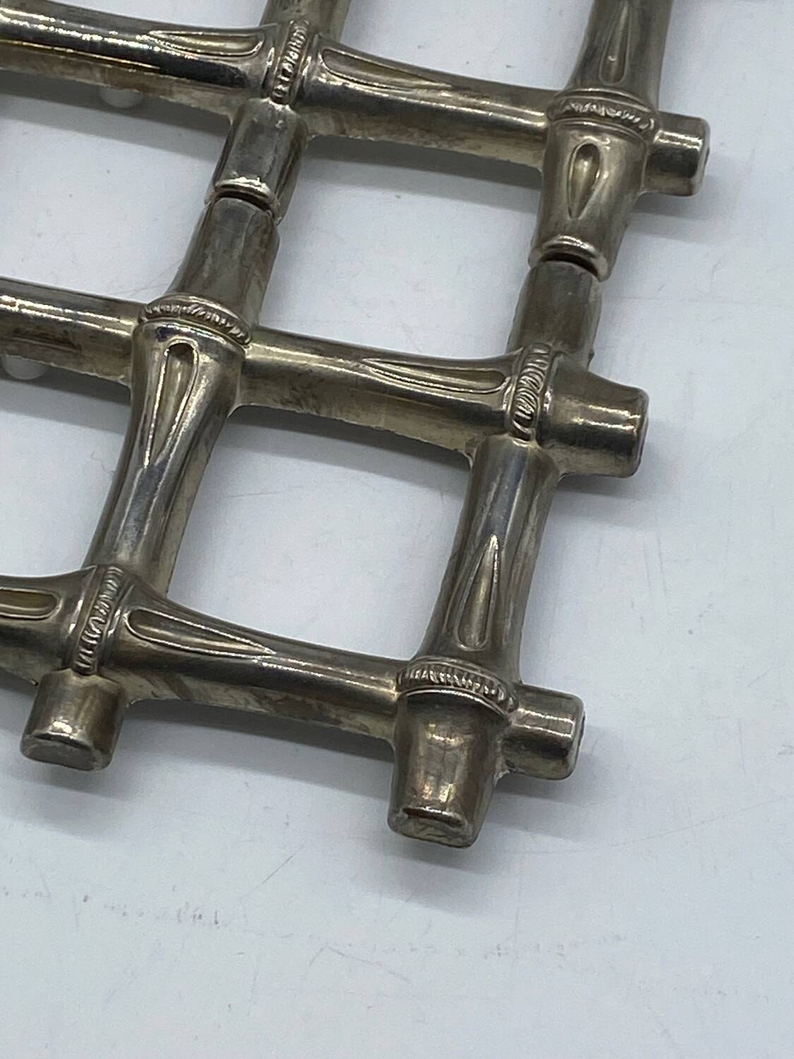 Vintage extendable metal trivet imitation bamboo