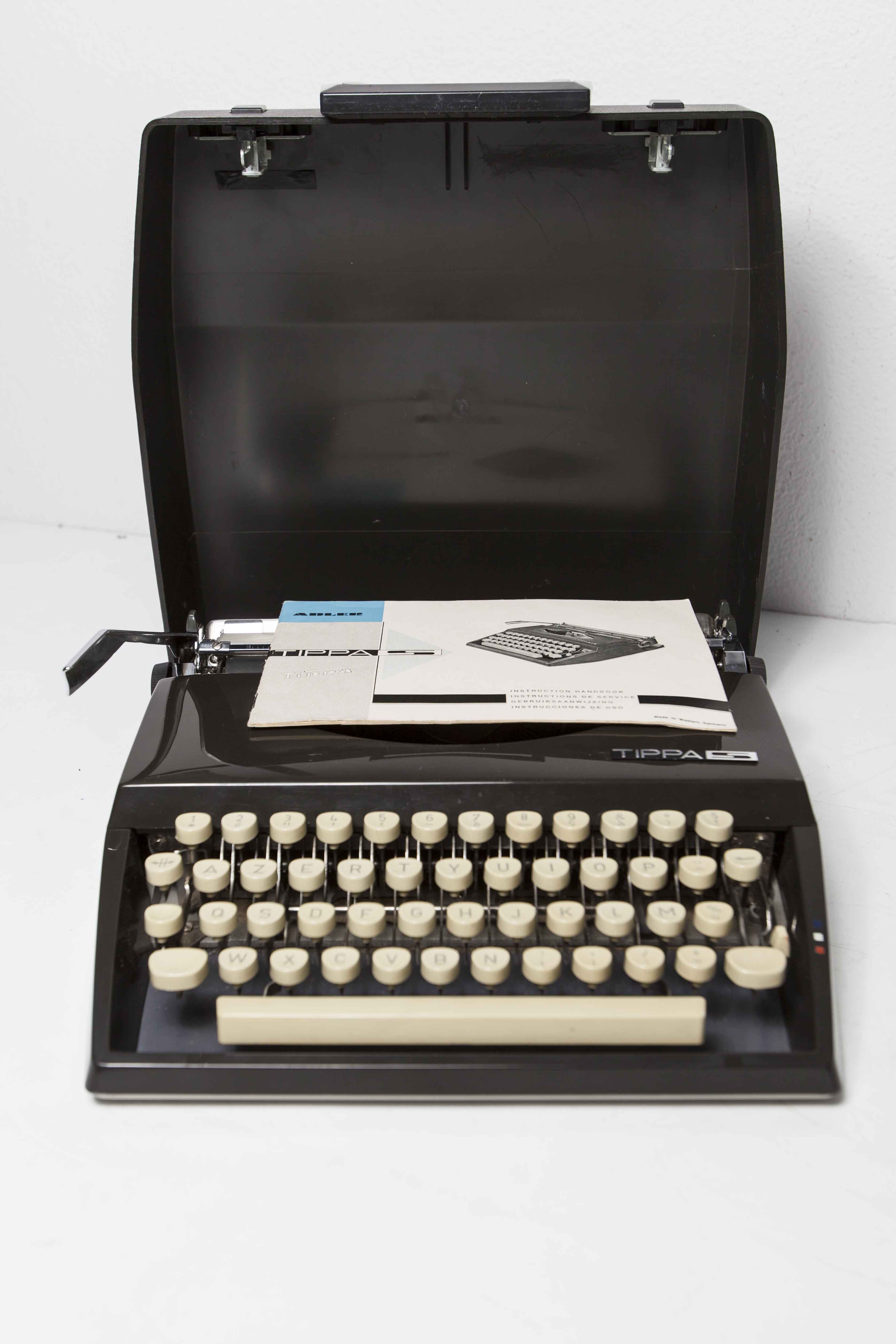 Revised Adler Tippa S typewriter and new ribbon