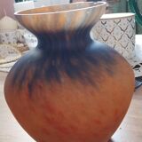 Marmorean vase in glass paste