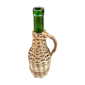 Rattan bottle with handle