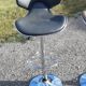 Paire de tabourets de bar vintage chrome et skai
