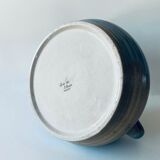 Sandstone pot or garnish