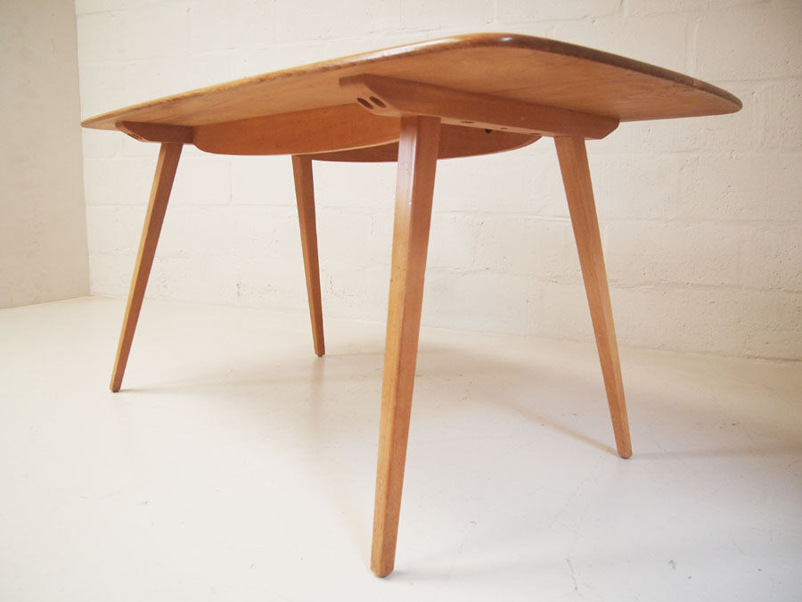 Table à manger anglaise vintage Ercol