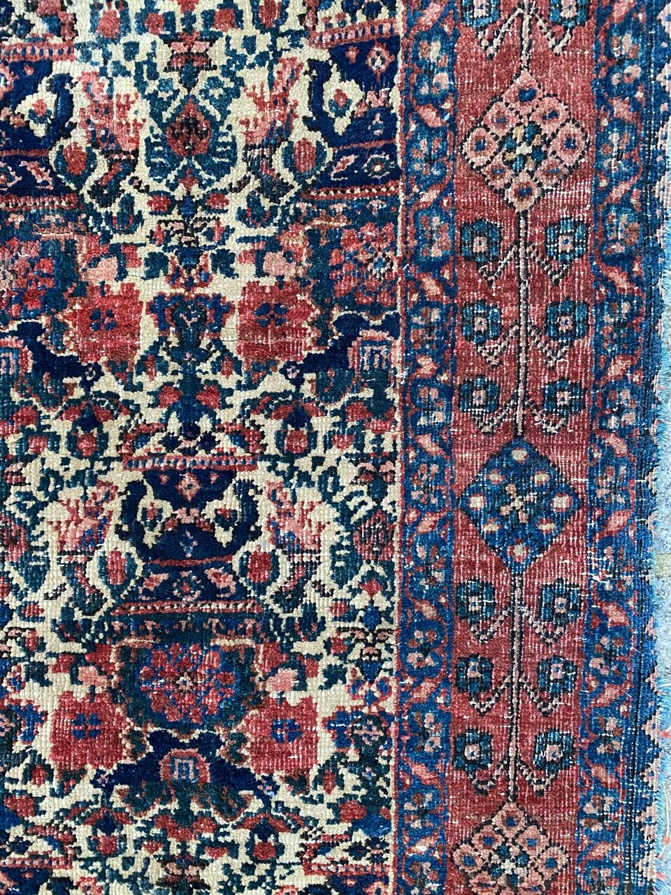 Beautiful old Persian carpet from Abadeh handmade 100x144 cm