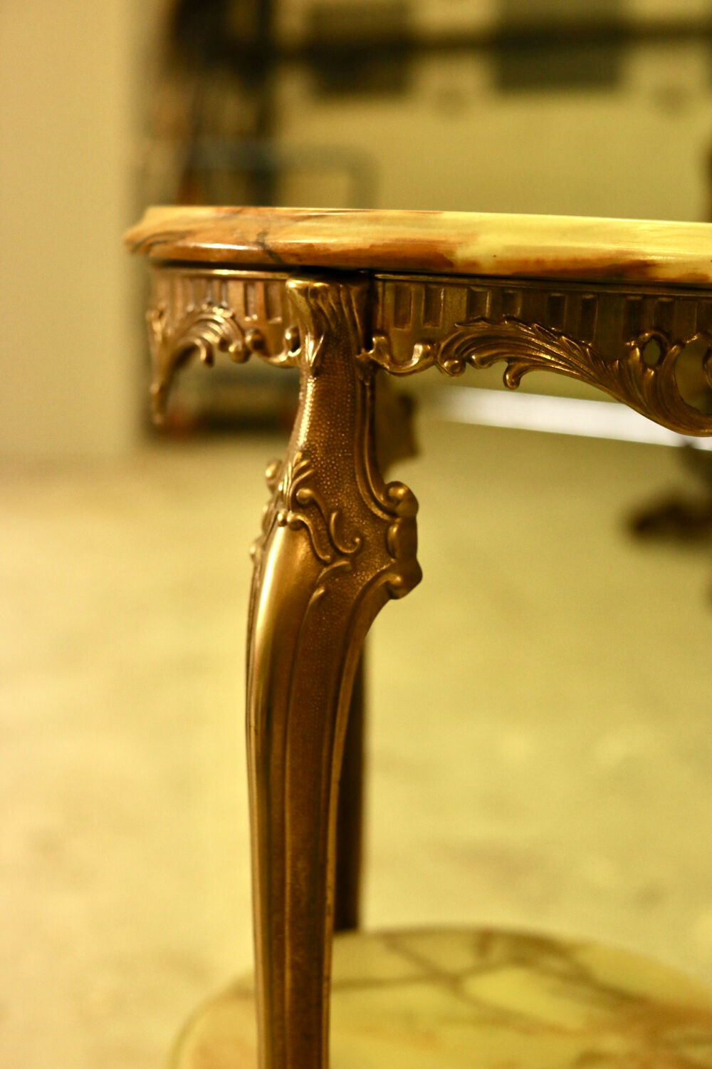 Antique gilded rococo gueridon with 2 onyx tops – Napoleon III