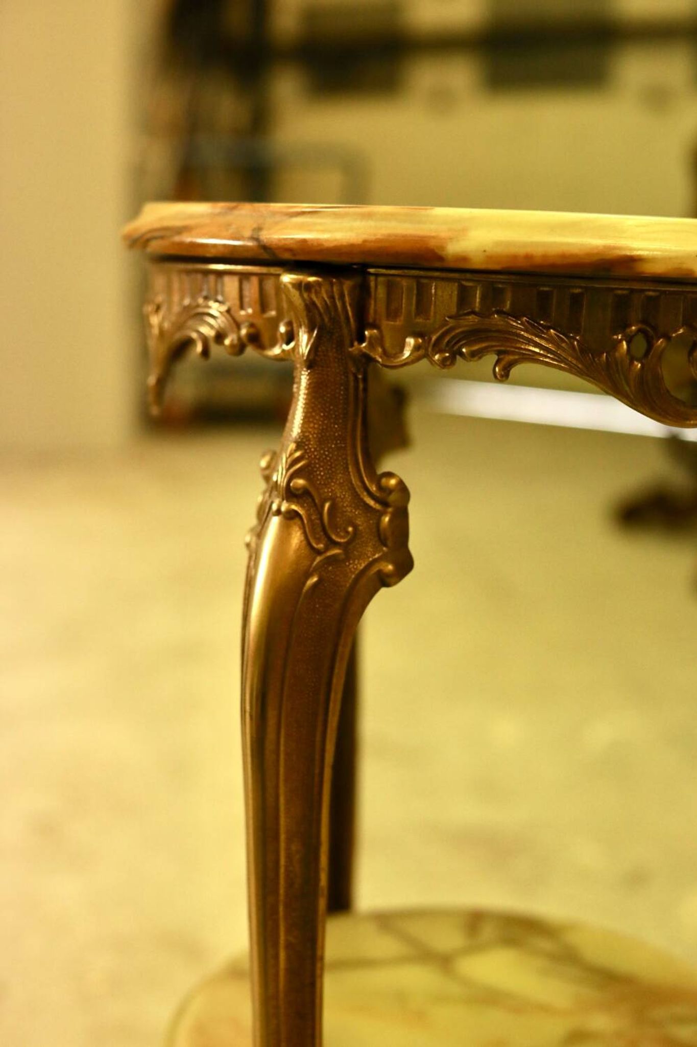Antique gilded rococo gueridon with 2 onyx tops – Napoleon III
