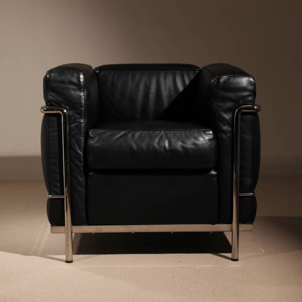 2 fauteuils 'LC2' par Le Corbusier, P. Jeanneret, C. Perriand pour Cassina