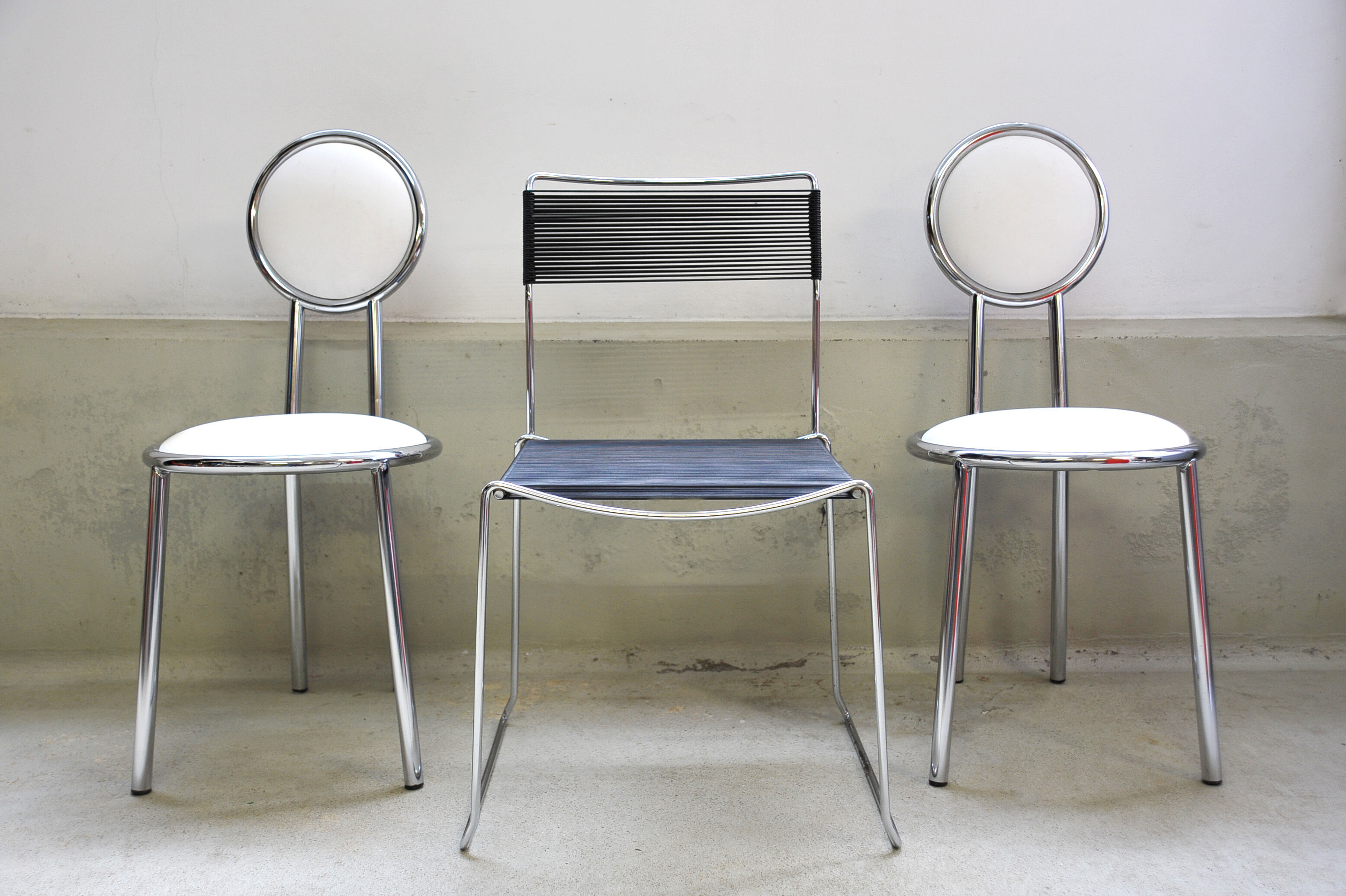 Chair black scoubidou design