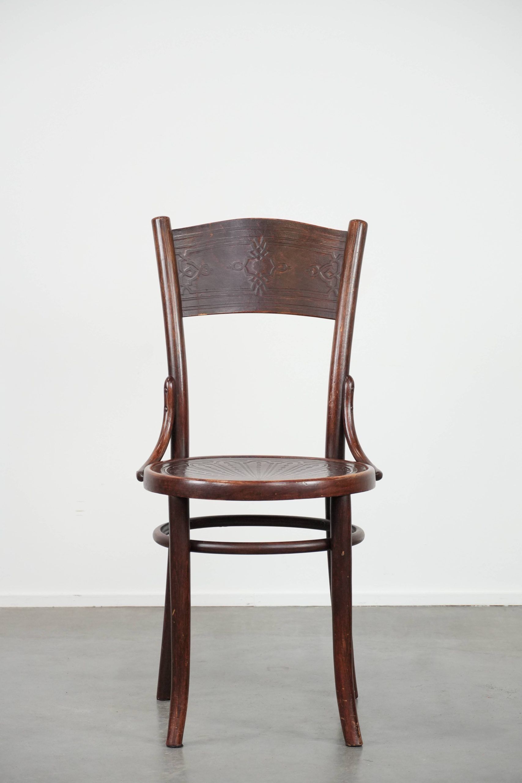 Vintage timeless wooden Cosmos bistro design chair with beautiful carvings