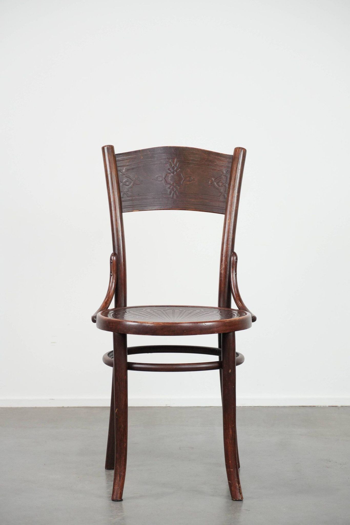 Vintage timeless wooden Cosmos bistro design chair with beautiful carvings