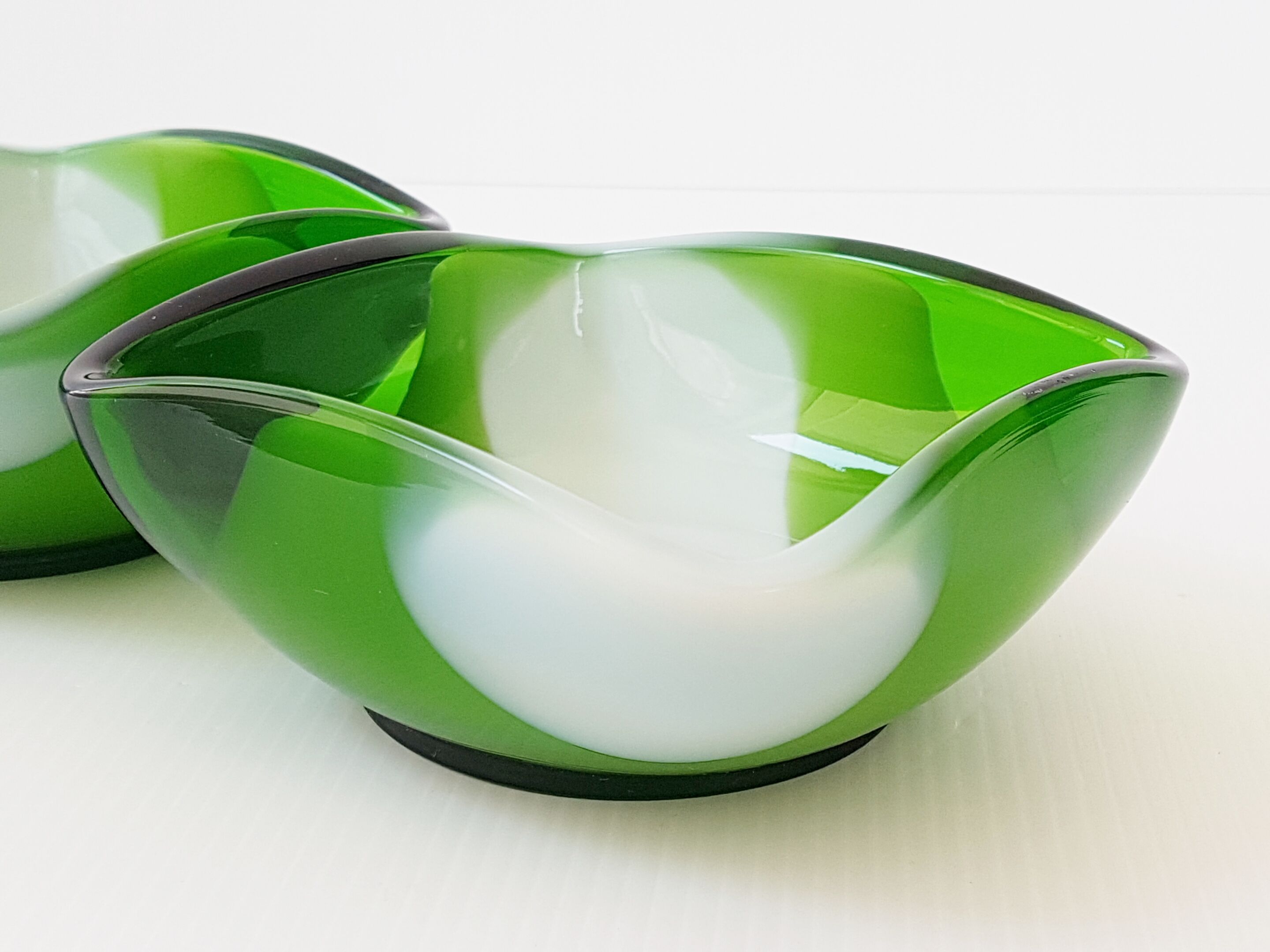 Suite of 3 glove in Murano 1970