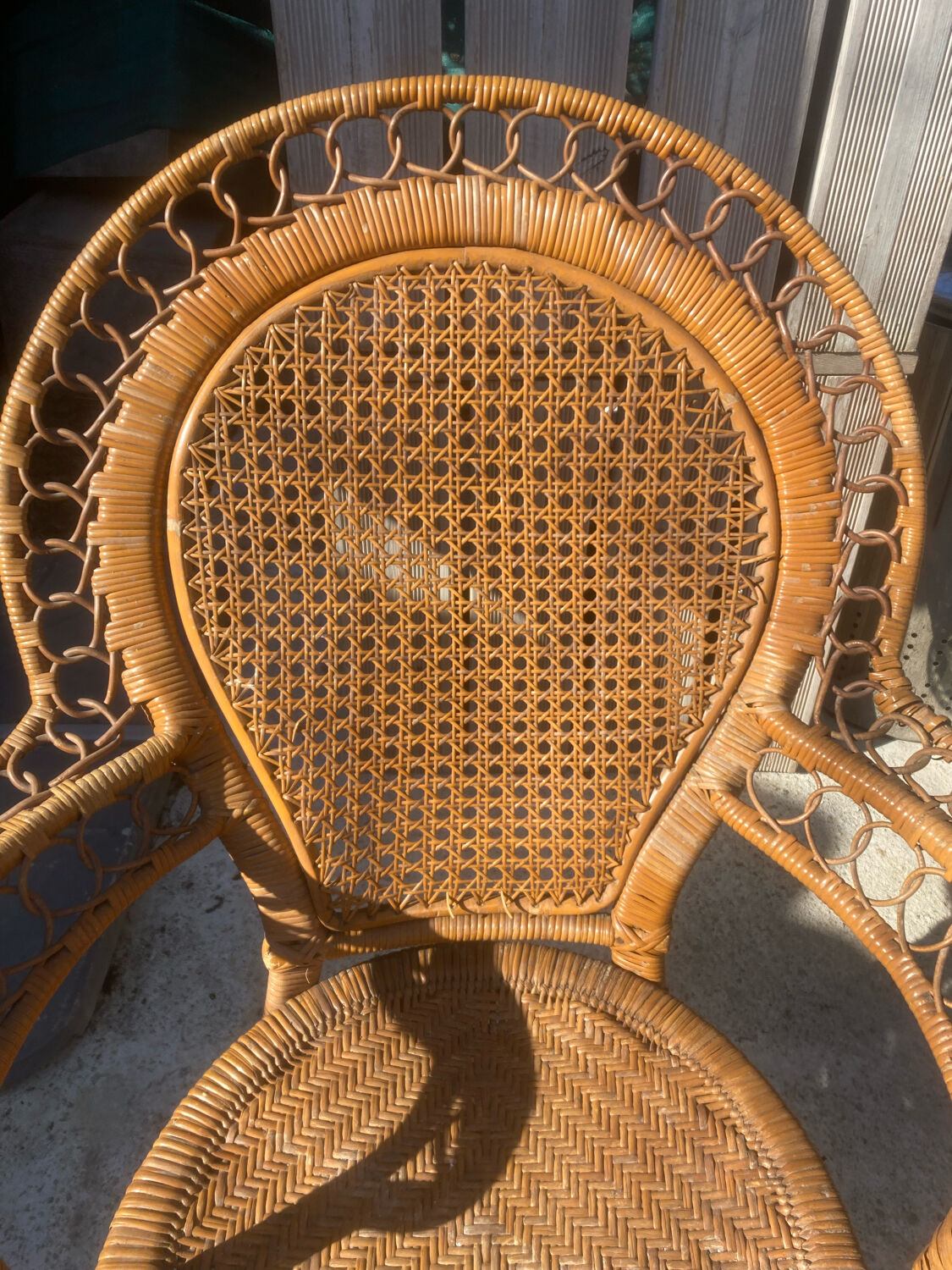 Vintage rattan chair chair