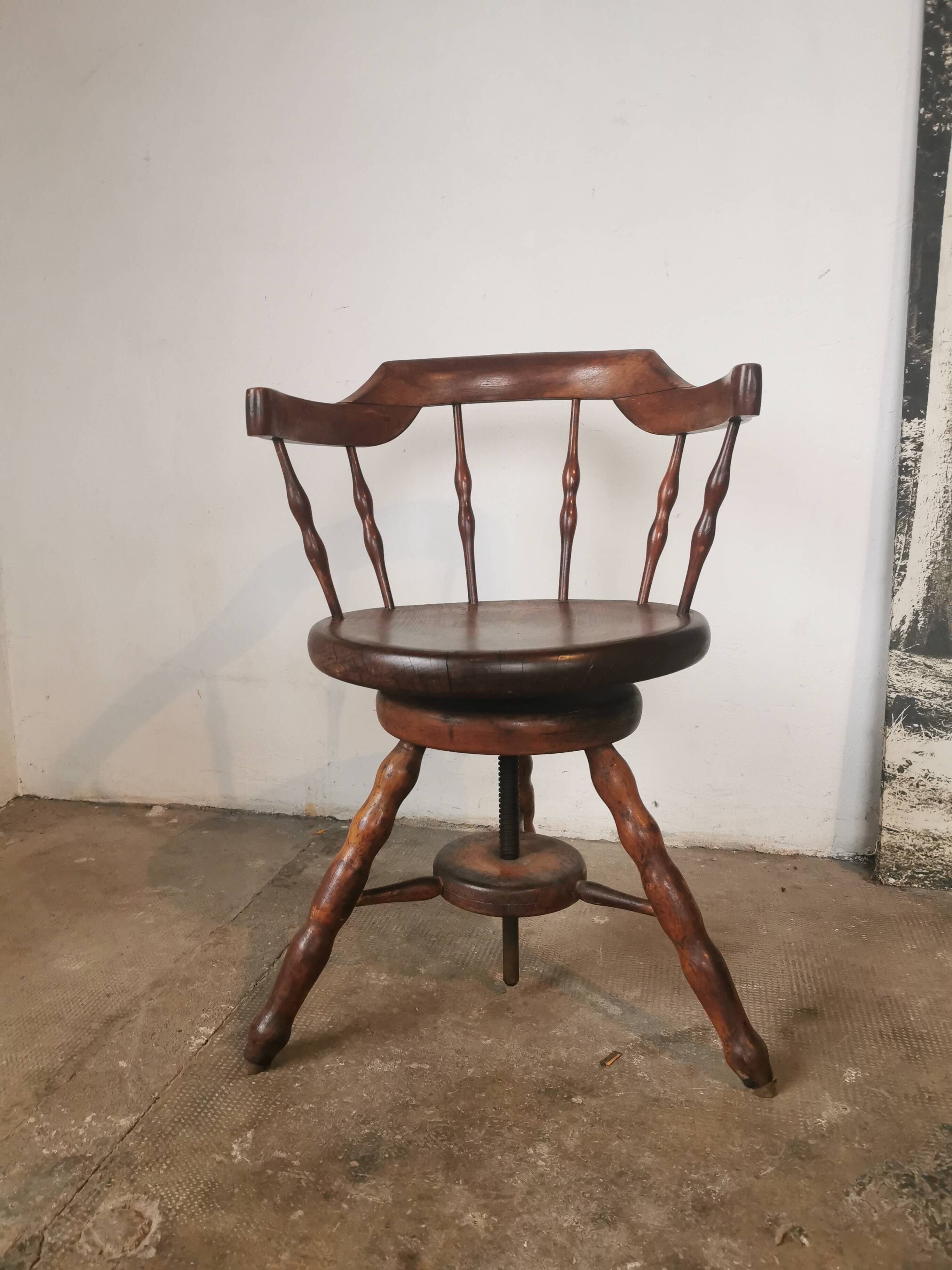 Fauteuil de bureau pivotant dit de capitaine vers 1900