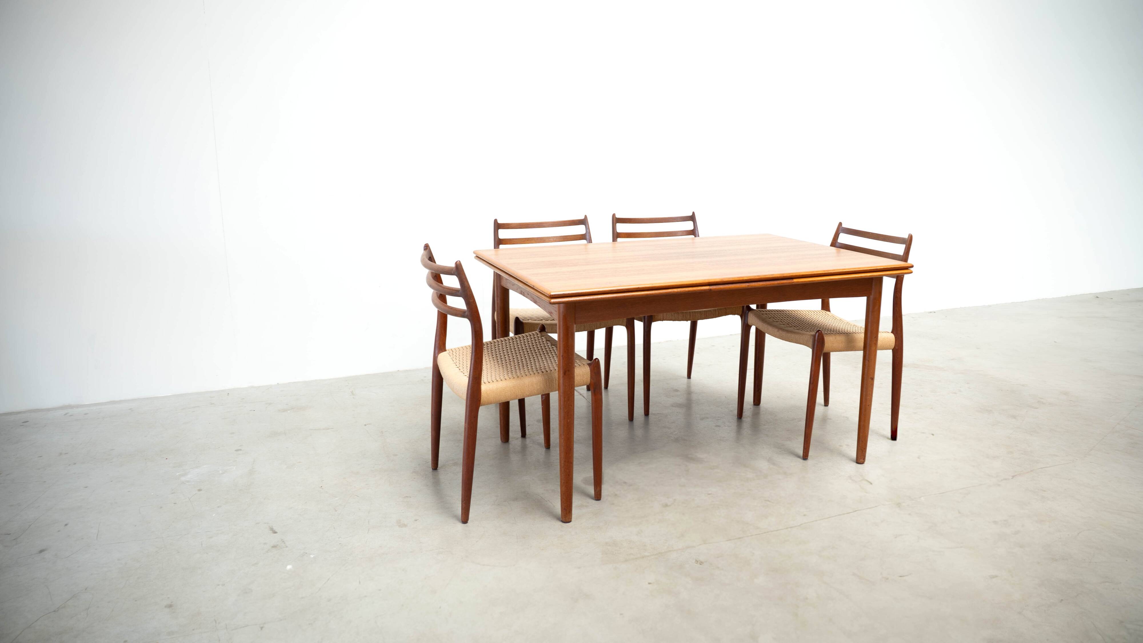 Niels O Moller dining table