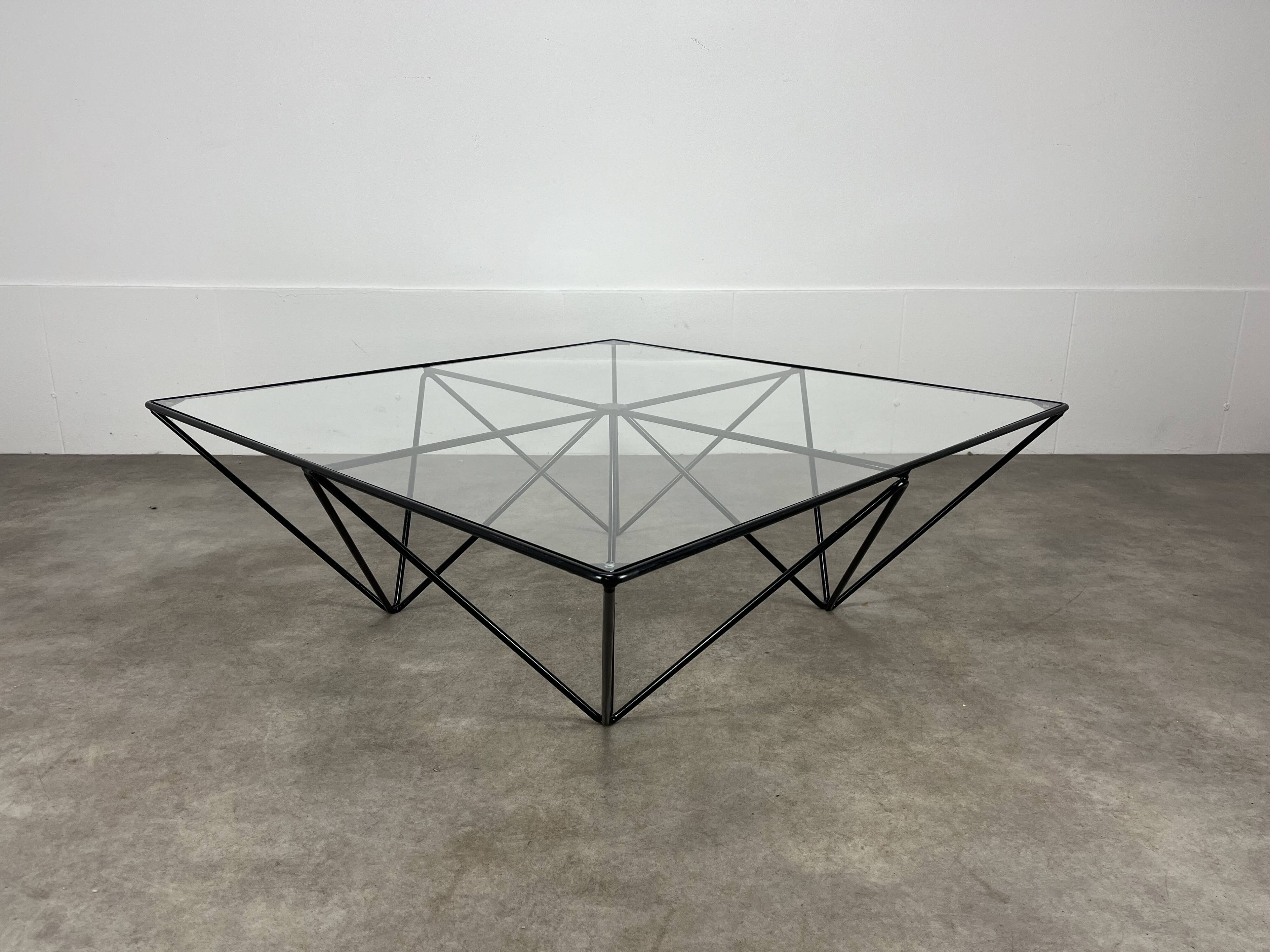 Pyramidal coffee table in steel wire and glass in the style of Piva