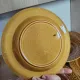 Assiettes majolaine ocre marron caramel 