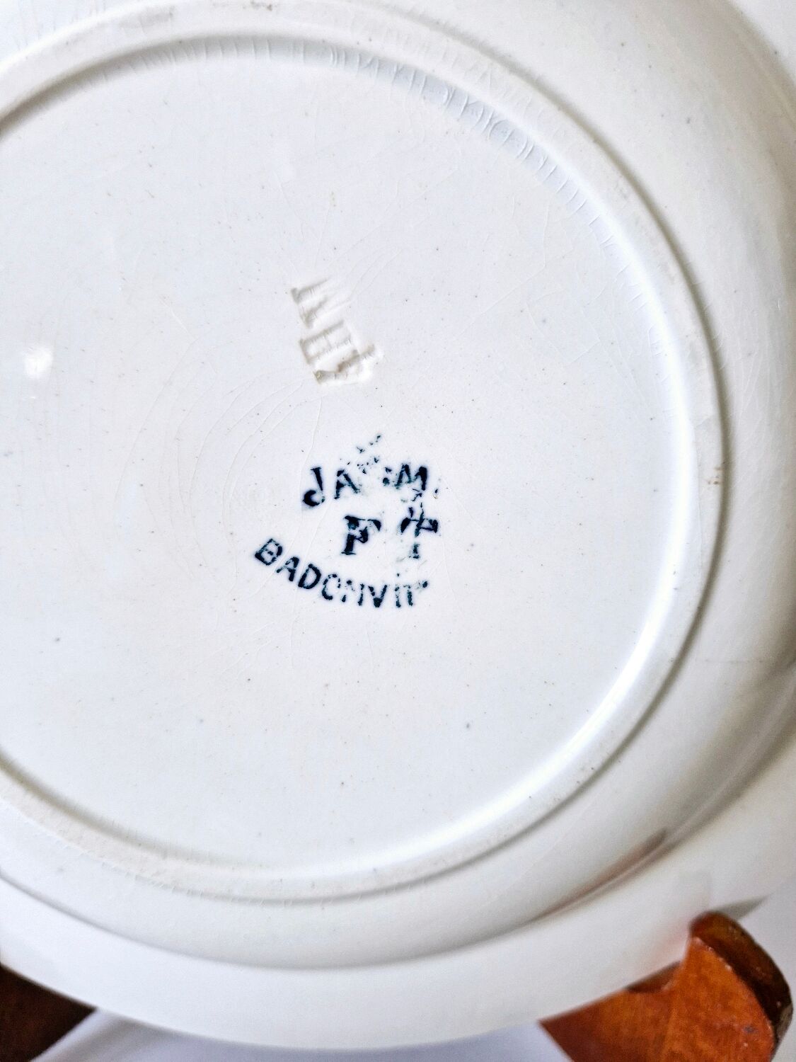 4 antique deep plates model Jasmin Badonviller