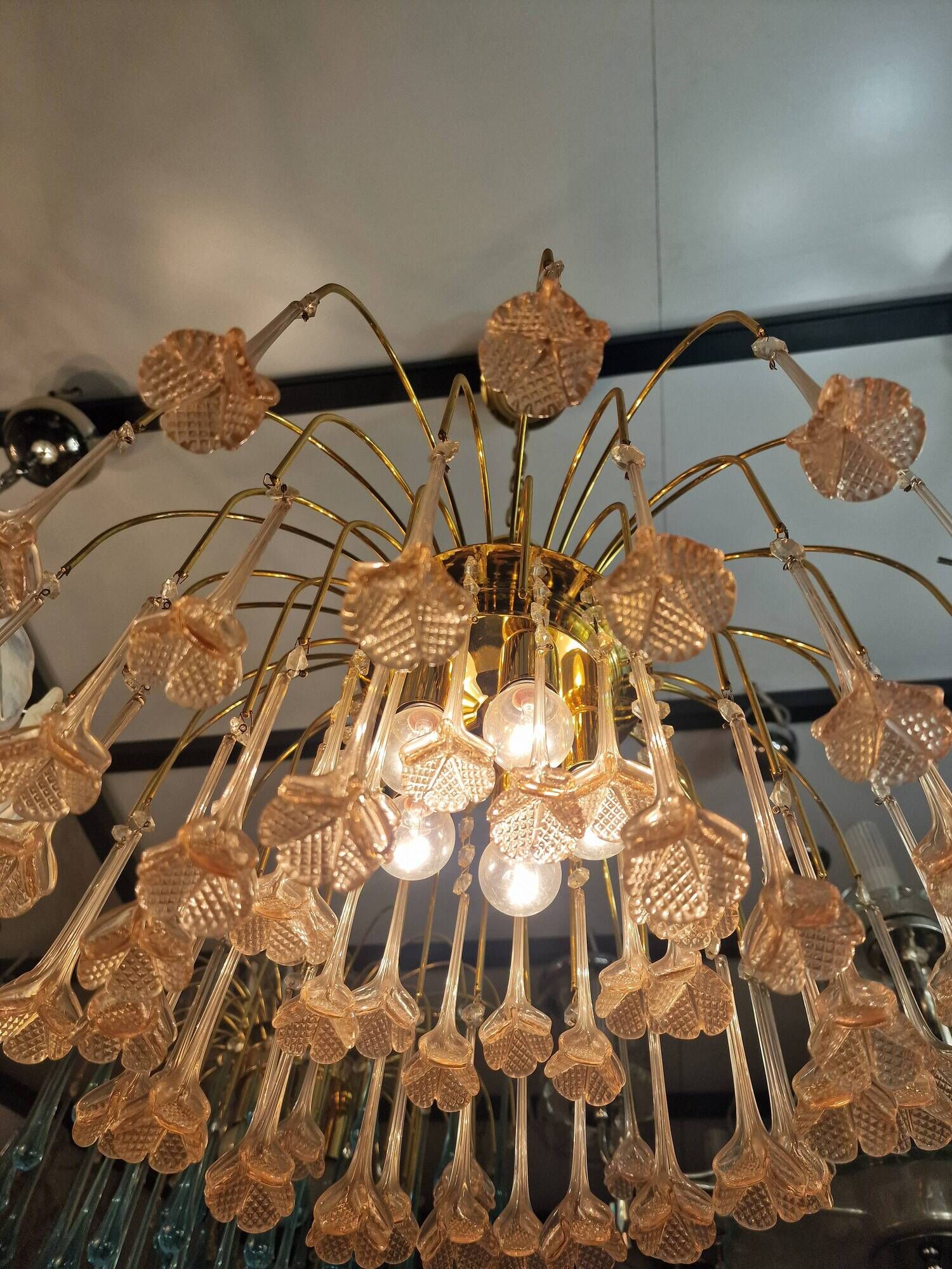 Vintage chandelier rain gold with handmade Murano glass pink flowers.