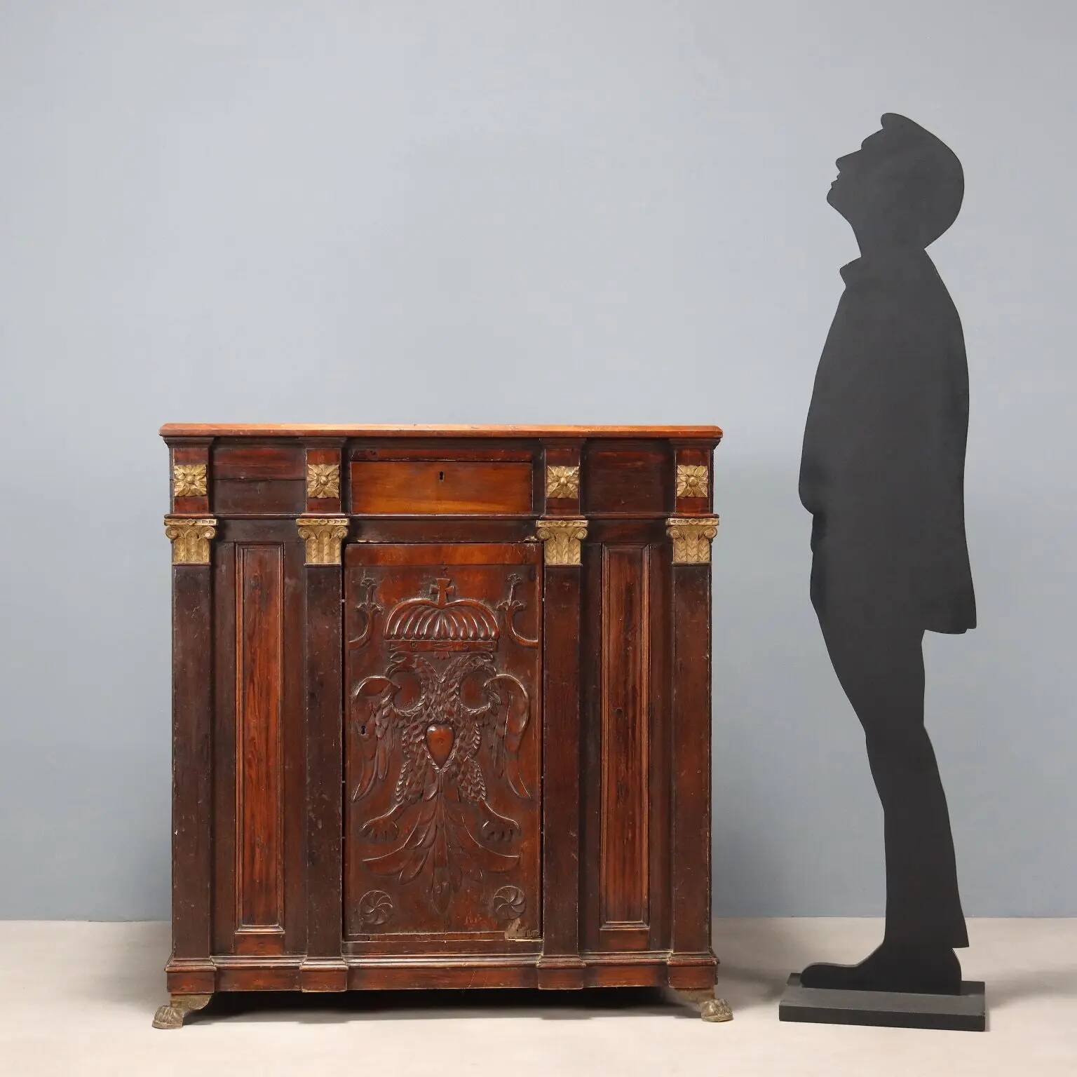 Antique walnut and fir wardrobe with drawers, Italy, 18th century.