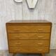 Commode aux pieds compas