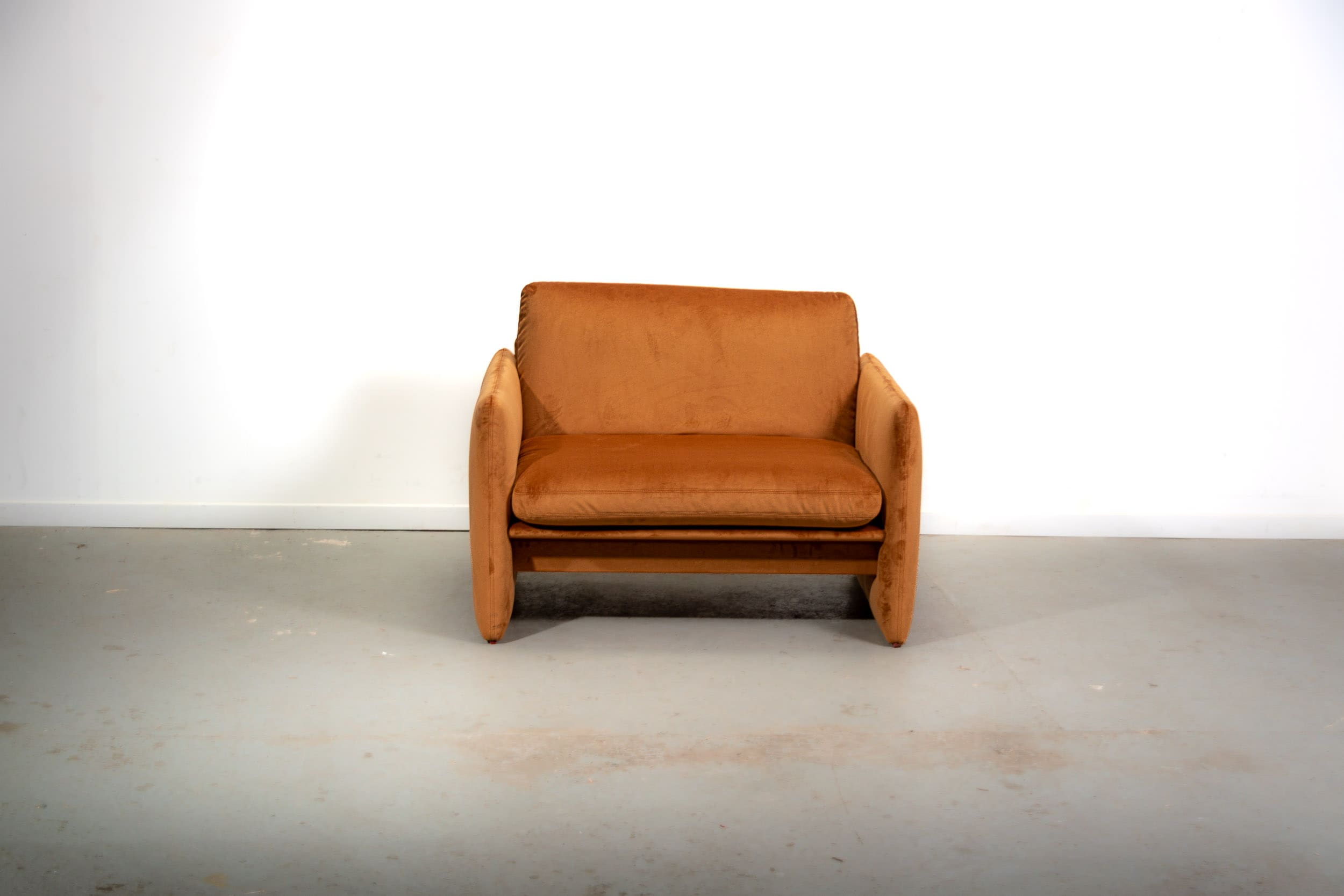 Simone oversize armchair by Kazuhide Takahama for Simon International