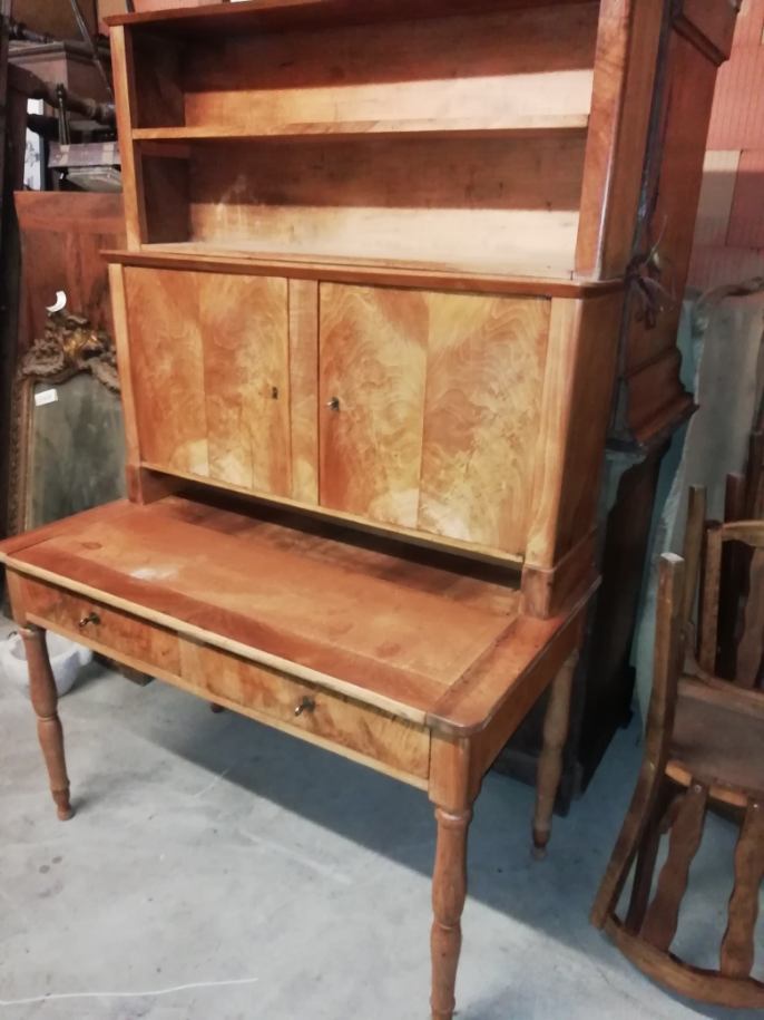 Louis Philippe senior office