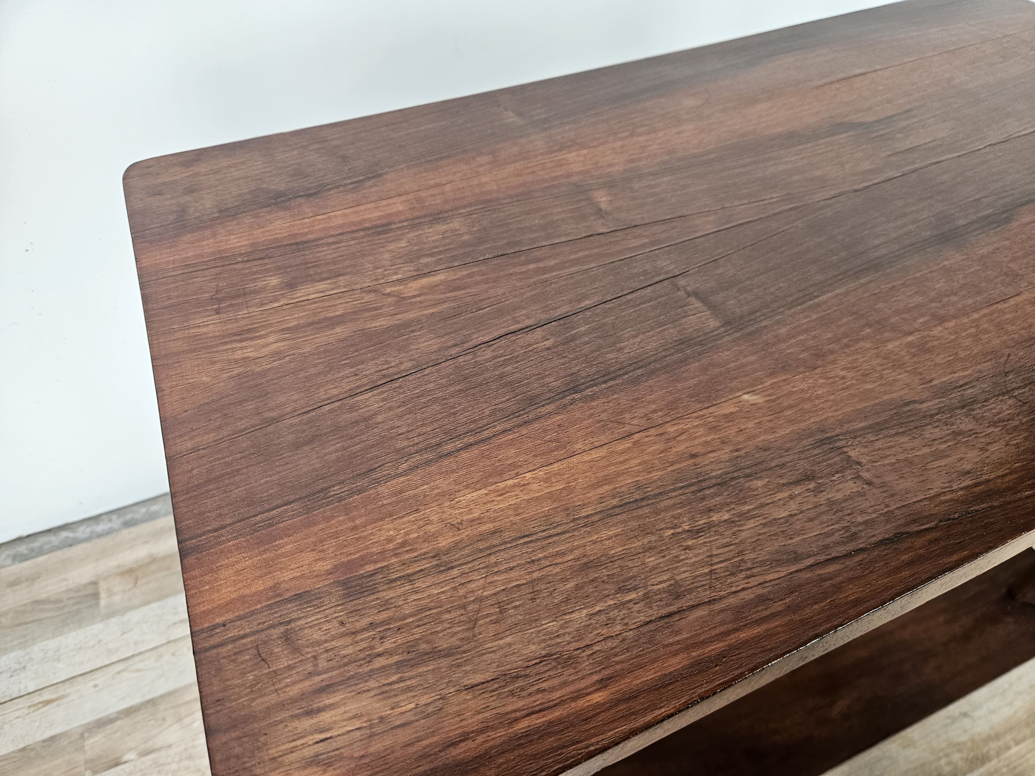 1950s Art Decò walnut coffee table