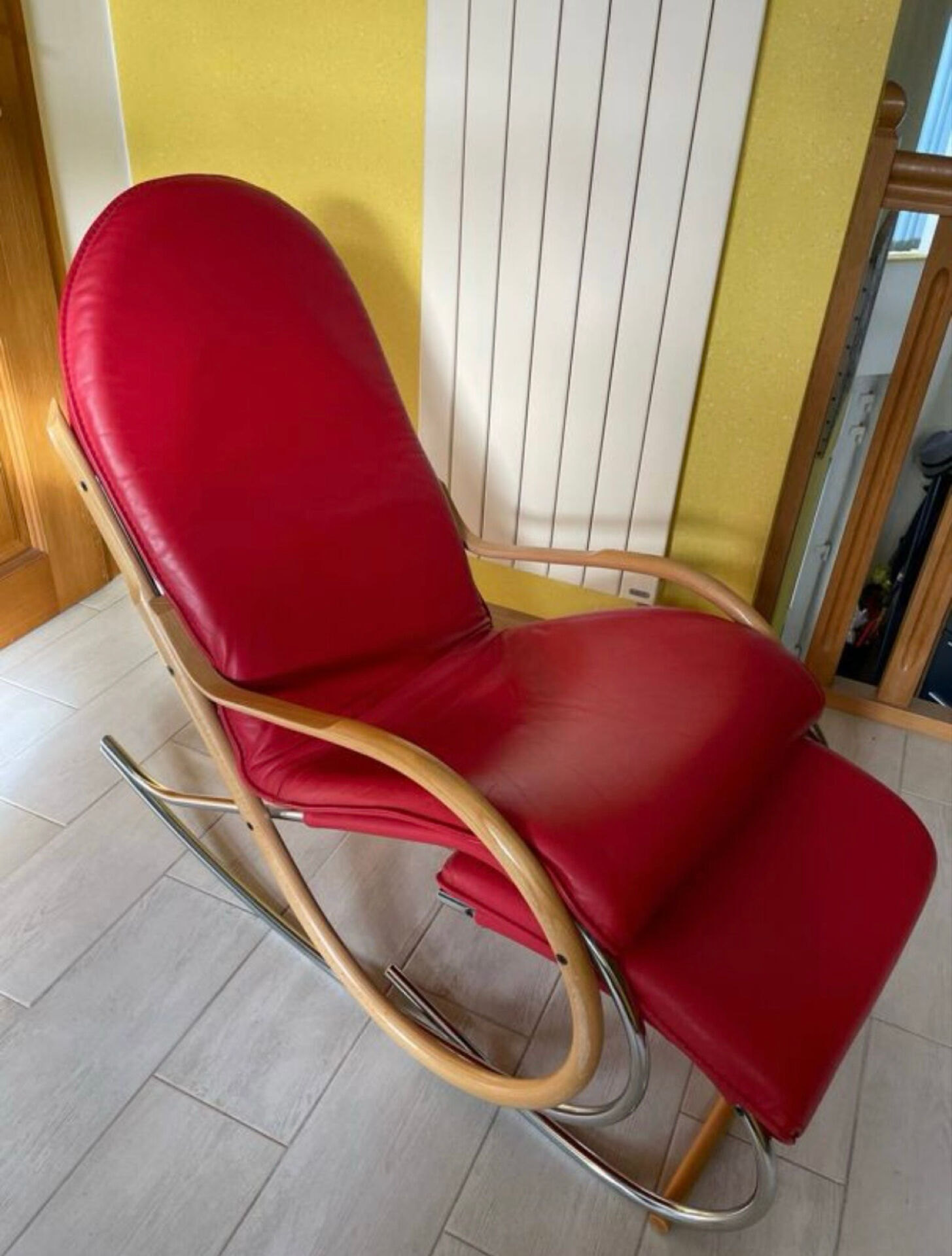 Rocking chair grandma / Paul Tuttle