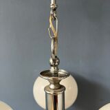 Lustre en verre opalin blanc du milieu du siècle avec cadre chromé