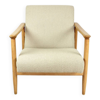 GFM-142 beige boucle armchair from the 1970s