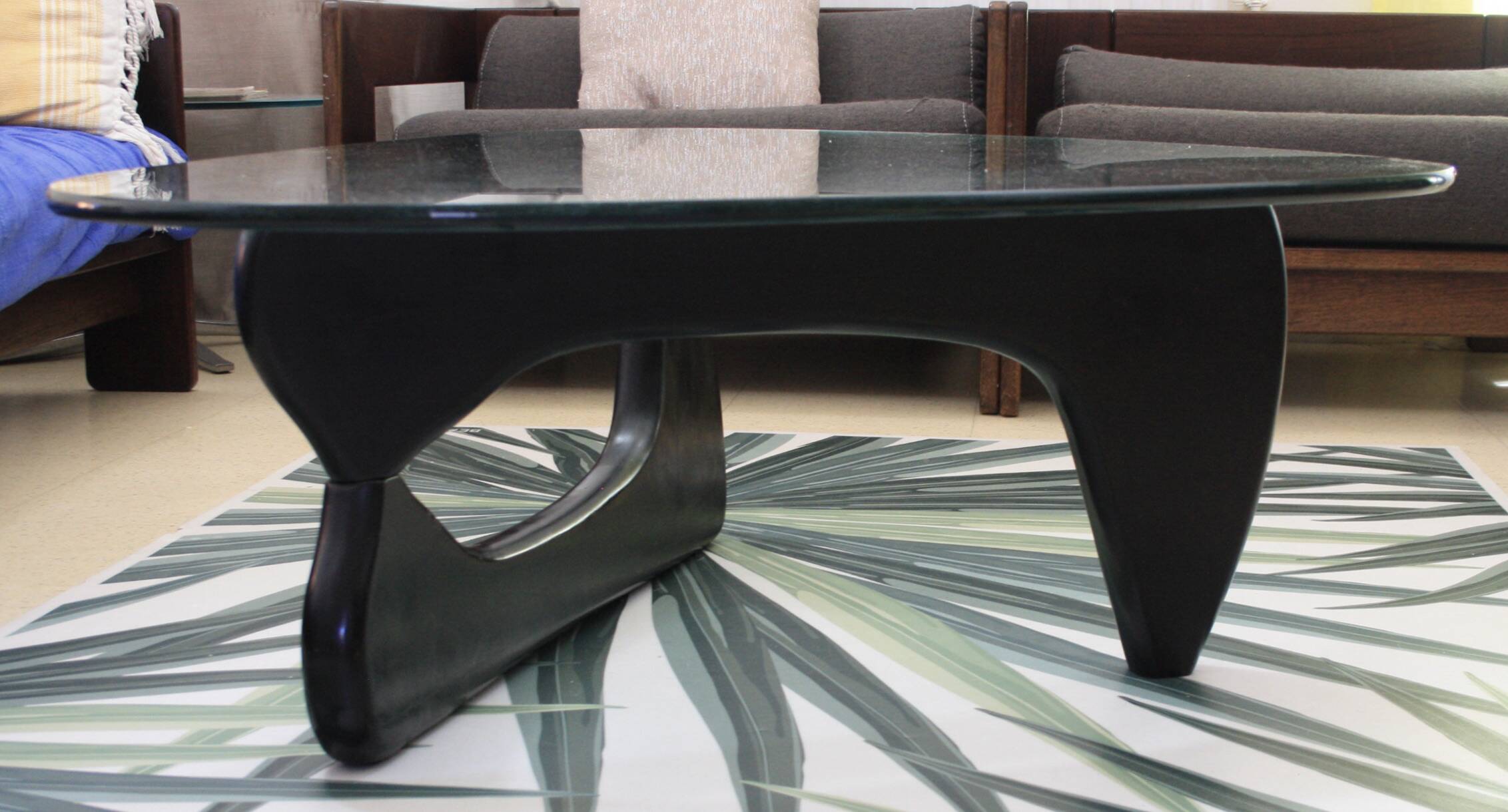 Table basse Isamu Noguchi  bois et verre